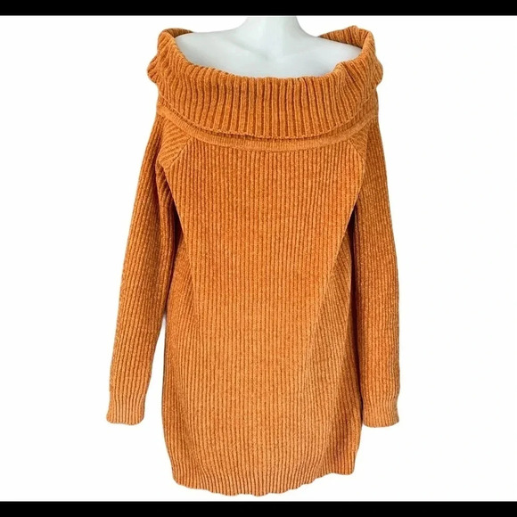 Forever 21 Off The Shoulder Ribbed Knit Sweater - Picture 1 of 6